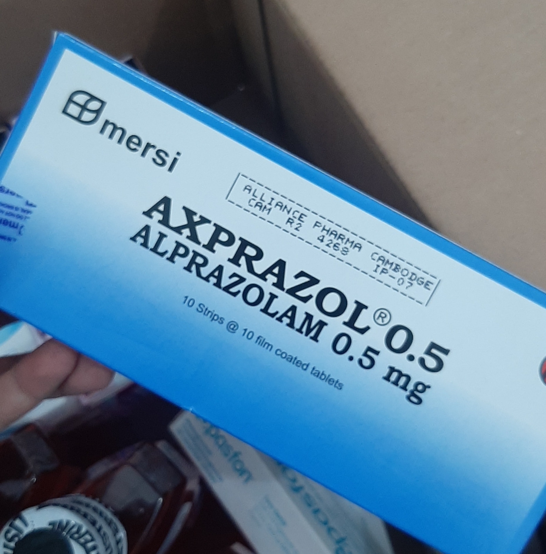 Axprazol Uses Dosage Side Effects Addiction Warnings Meds Safety