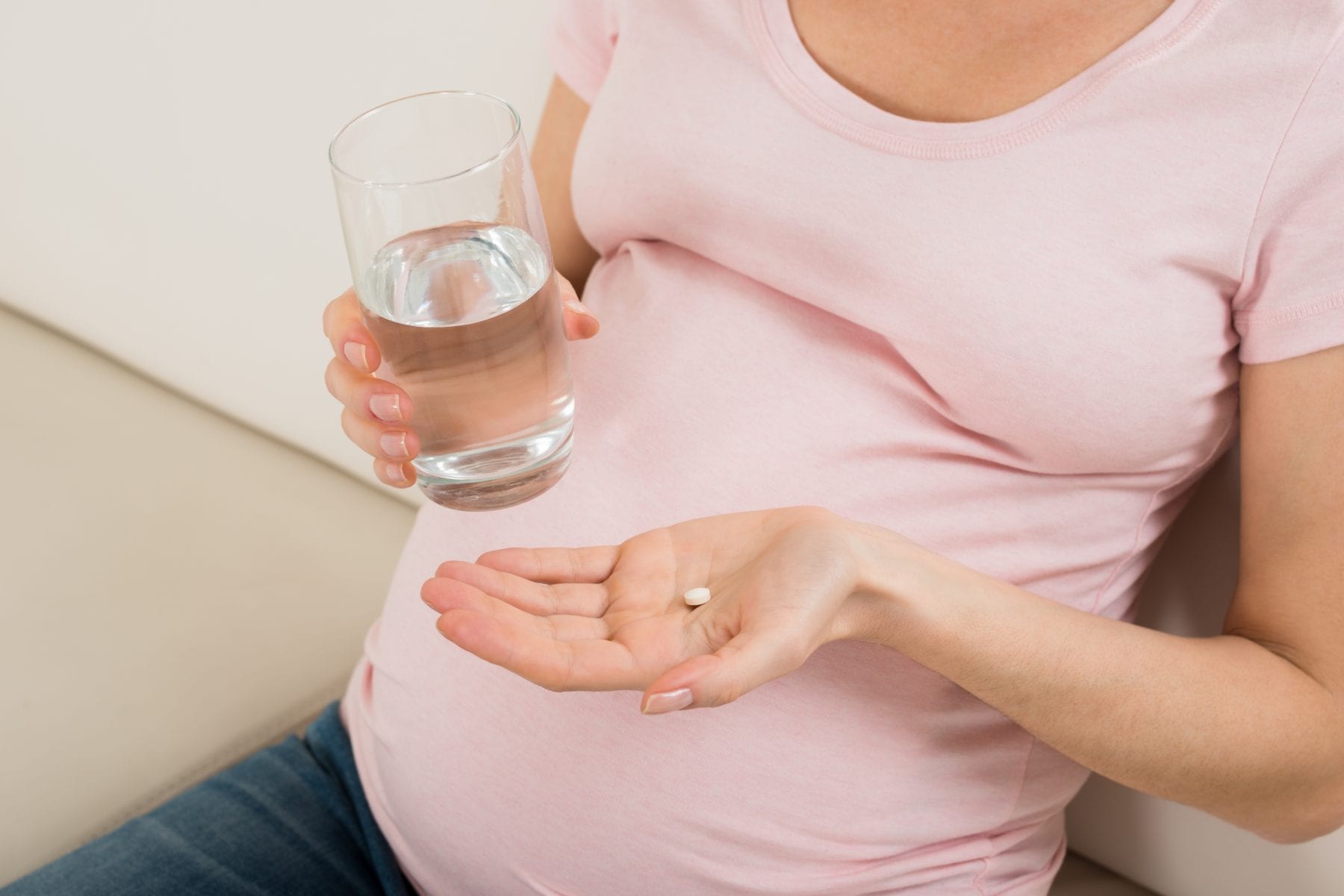 can-you-take-allergy-medicine-while-pregnant-meds-safety