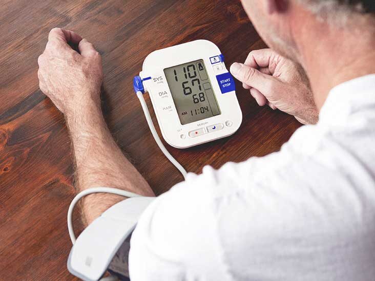 Does hydroxyzine lower blood pressure