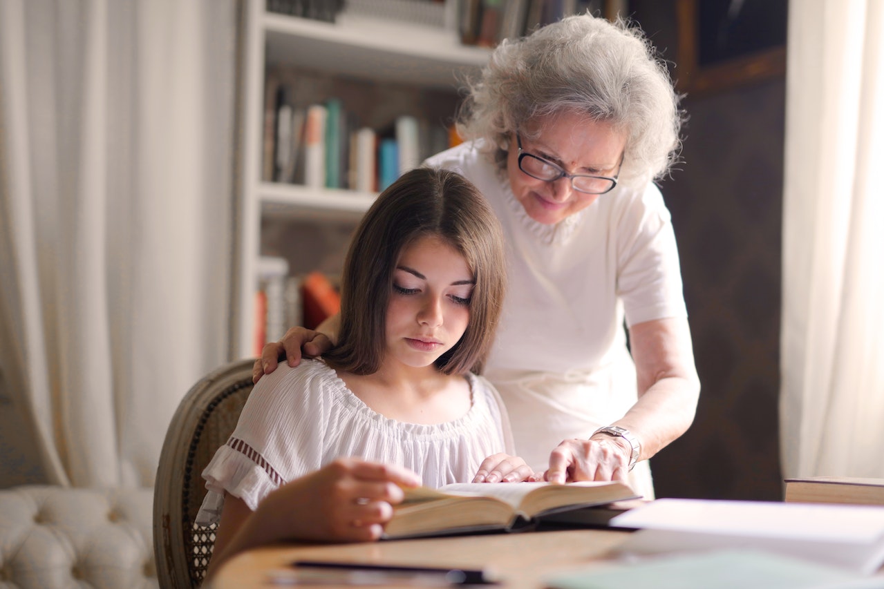 Reduced Alzheimer's Risk a Surprising Benefit of Vaccines Against Shingles & Pneumonia